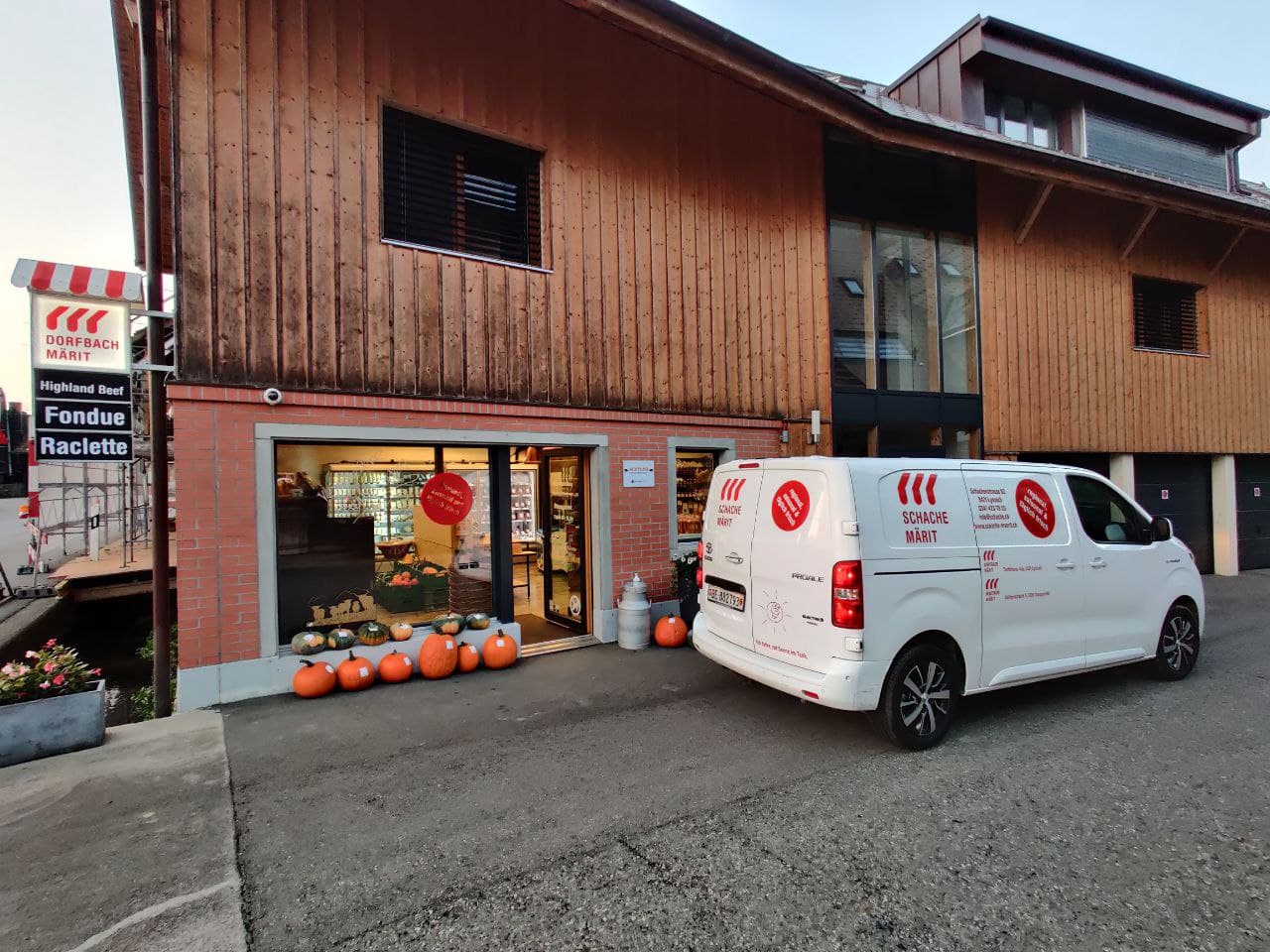Dorfbach Märit Hofladen